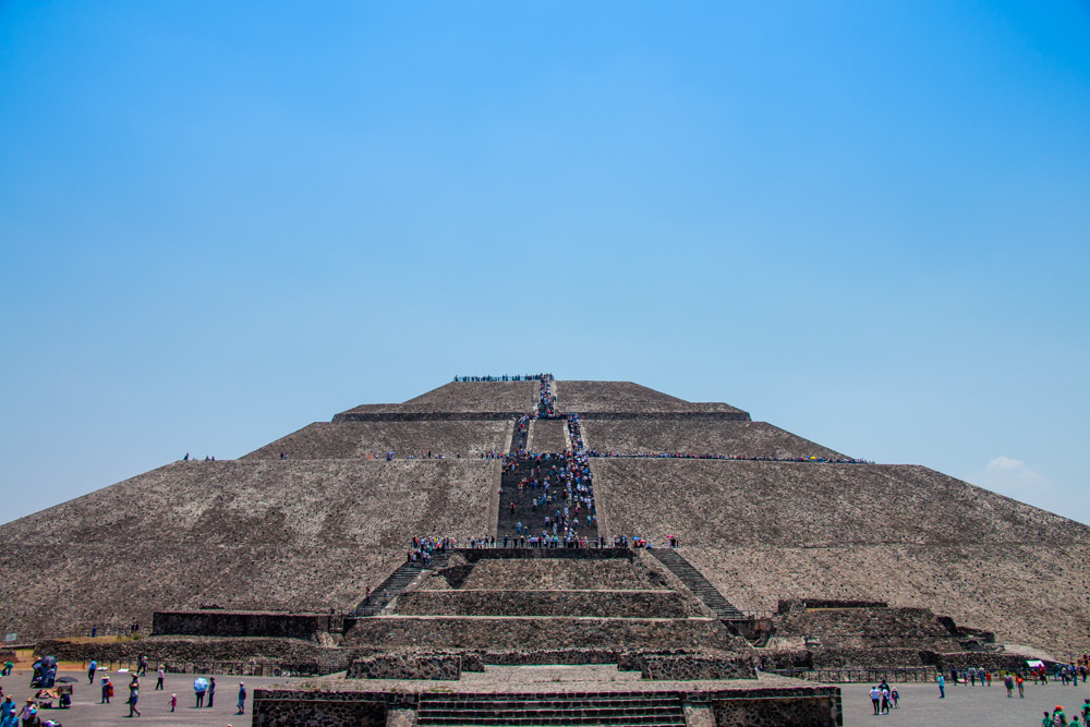 A Day Trip to Teotihuacán Pyramids – Out to Space